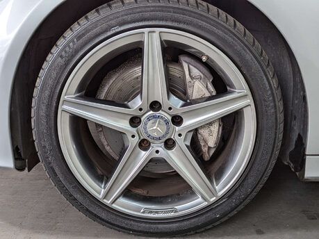 Mercedes-Benz C Class 2.1 C220 AMG Line Bluetec Auto 4dr 32