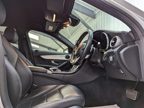 Mercedes-Benz C Class 2.1 C220 AMG Line Bluetec Auto 4dr 50