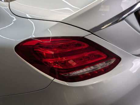 Mercedes-Benz C Class 2.1 C220 AMG Line Bluetec Auto 4dr 42