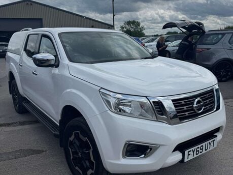 Nissan Navara 2.3 Navara N-Connecta dCi 4WD 5dr