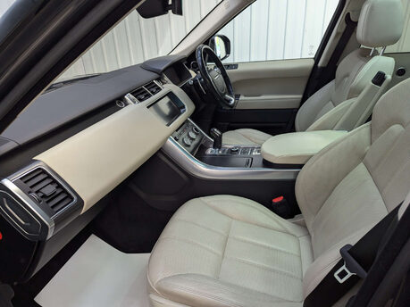 Land Rover Range Rover Sport 3.0 Range Rover Sport HSE Dynamic SDV6 Auto 4WD 5dr 52