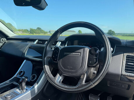 Land Rover Range Rover Sport 3.0 Range Rover Sport Autobiography Dynamic SDV6 Auto 4WD 5dr 18