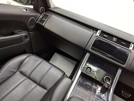 Land Rover Range Rover Sport 3.0 Range Rover Sport Autobiography Dynamic SDV6 Auto 4WD 5dr 44
