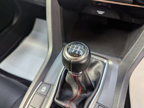 Honda Civic 1.0 Civic Sport Line VTec 5dr 85