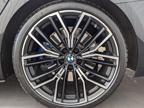BMW 5 Series 2.0 520d M Sport MHEV Auto 5dr 33