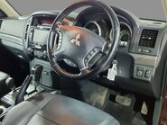Mitsubishi Shogun 3.2 Shogun SG3 DI-D LWB Auto 4WD 5dr 4