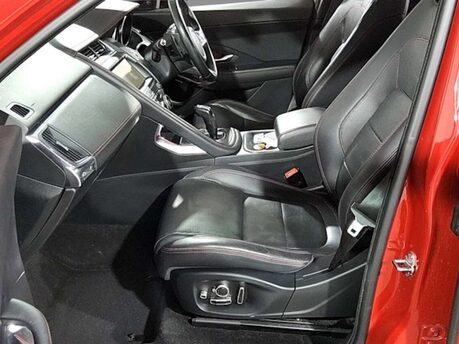 Jaguar E-Pace 2.0 E-Pace First Edition D Auto 4WD 5dr 18