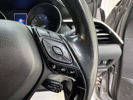 Toyota C-HR 1.8 C-HR Design HEV CVT 5dr 76
