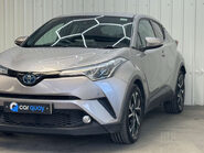 Toyota C-HR 1.8 C-HR Design HEV CVT 5dr 13