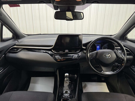 Toyota C-HR 1.8 C-HR Design HEV CVT 5dr 71