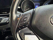 Toyota C-HR 1.8 C-HR Design HEV CVT 5dr 77