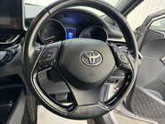 Toyota C-HR 1.8 C-HR Design HEV CVT 5dr 82