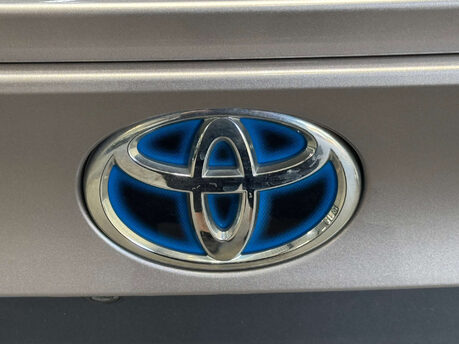 Toyota C-HR 1.8 C-HR Design HEV CVT 5dr 36