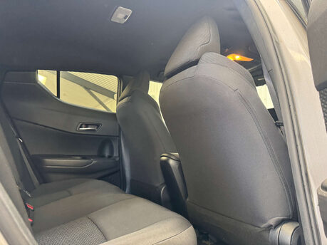 Toyota C-HR 1.8 C-HR Design HEV CVT 5dr 55