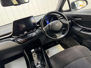 Toyota C-HR 1.8 C-HR Design HEV CVT 5dr 70