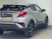 Toyota C-HR 1.8 C-HR Design HEV CVT 5dr 37