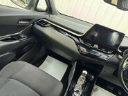 Toyota C-HR 1.8 C-HR Design HEV CVT 5dr 66