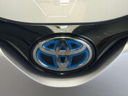 Toyota C-HR 1.8 C-HR Design HEV CVT 5dr 12