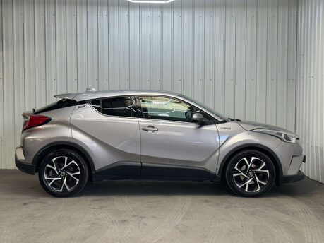 Toyota C-HR 1.8 C-HR Design HEV CVT 5dr 29