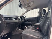 Mitsubishi Outlander 2.0 Outlander Juro PHEV CVT 4WD 5dr 31