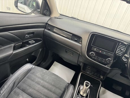 Mitsubishi Outlander 2.0 Outlander Juro PHEV CVT 4WD 5dr 48