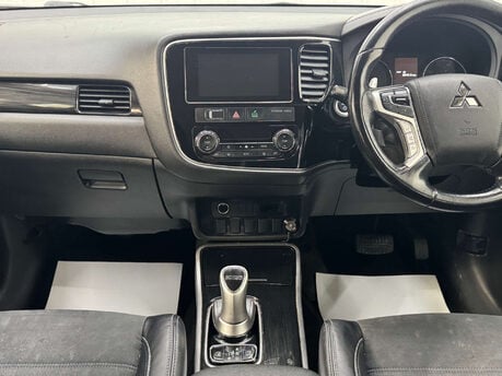 Mitsubishi Outlander 2.0 Outlander Juro PHEV CVT 4WD 5dr 52