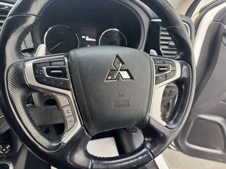 Mitsubishi Outlander 2.0 Outlander Juro PHEV CVT 4WD 5dr 58