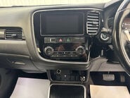 Mitsubishi Outlander 2.0 Outlander Juro PHEV CVT 4WD 5dr 60