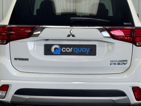Mitsubishi Outlander 2.0 Outlander Juro PHEV CVT 4WD 5dr 12