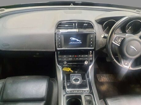 Jaguar XE 2.0 XE R-Sport D Auto 4dr 4