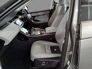 Land Rover Range Rover Evoque 2.0 Range Rover Evoque SE D MHEV Auto 4WD 5dr 18