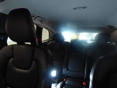 Volvo XC60 2.0 XC60 Momentum D4 AWD Auto 4WD 5dr 17