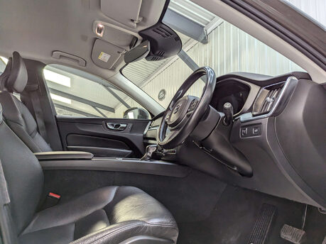 Volvo XC60 2.0 XC60 Momentum D4 AWD Auto 4WD 5dr 51