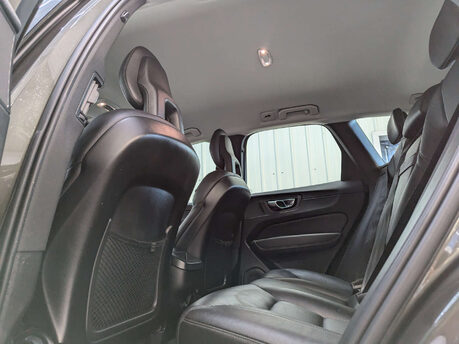 Volvo XC60 2.0 XC60 Momentum D4 AWD Auto 4WD 5dr 68