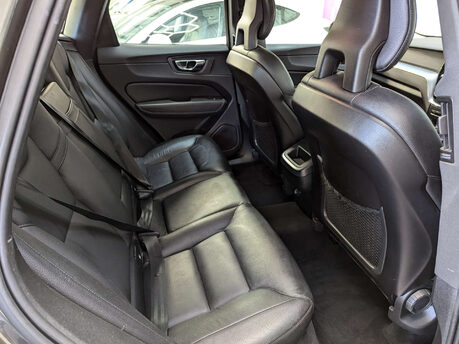 Volvo XC60 2.0 XC60 Momentum D4 AWD Auto 4WD 5dr 61