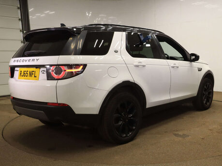 Land Rover Discovery Sport 2.0 Discovery Sport HSE TD4 Auto 4WD 5dr 9
