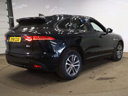 Jaguar F-Pace 2.0 F-PACE R-Sport AWD D Auto 4WD 5dr 9