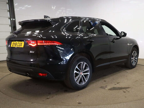 Jaguar F-Pace 2.0 F-PACE R-Sport AWD D Auto 4WD 5dr 9