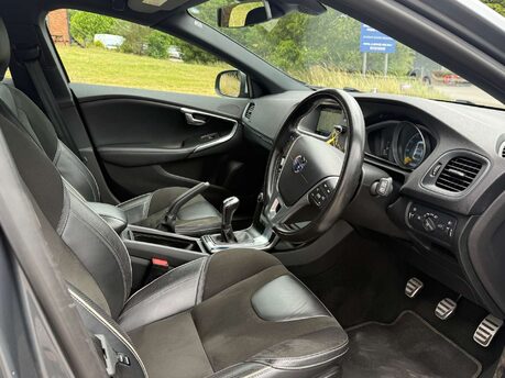 Volvo V40 2.0 V40 R-Design Nav T2 5dr 3