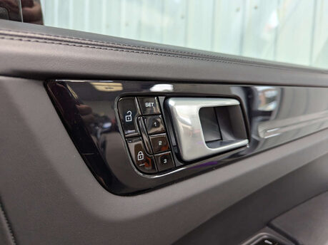 Porsche Cayenne 3.0 Cayenne V6 Auto 4WD 5dr 80