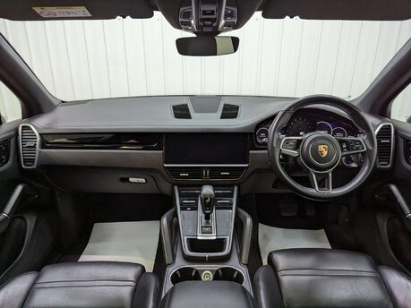 Porsche Cayenne 3.0 Cayenne V6 Auto 4WD 5dr 2