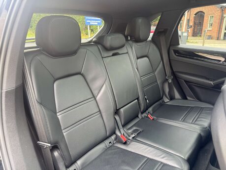 Porsche Cayenne 3.0 Cayenne V6 Auto 4WD 5dr 31