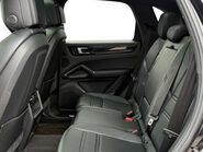 Porsche Cayenne 3.0 Cayenne V6 Auto 4WD 5dr 7