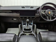 Porsche Cayenne 3.0 Cayenne V6 Auto 4WD 5dr 71