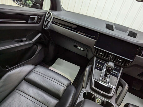 Porsche Cayenne 3.0 Cayenne V6 Auto 4WD 5dr 47
