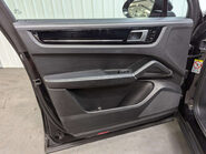 Porsche Cayenne 3.0 Cayenne V6 Auto 4WD 5dr 59