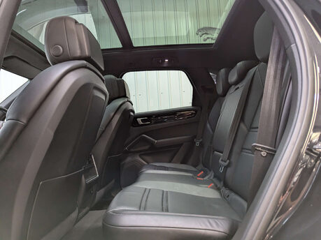 Porsche Cayenne 3.0 Cayenne V6 Auto 4WD 5dr 69
