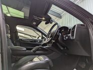 Porsche Cayenne 3.0 Cayenne V6 Auto 4WD 5dr 50