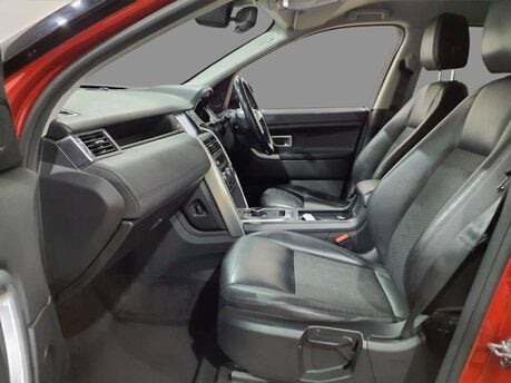 Land Rover Discovery Sport 2.0 Discovery Sport SE Tech TD4 Auto 4WD 5dr 4