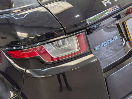 Land Rover Range Rover Evoque 2.0 Range Rover Evoque SE Tech eD4 5dr 38